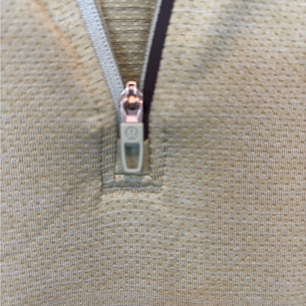 lululemon athletica Swiftly Green Quarter-Zip Sweatshirt Small - Picture 3 of 5